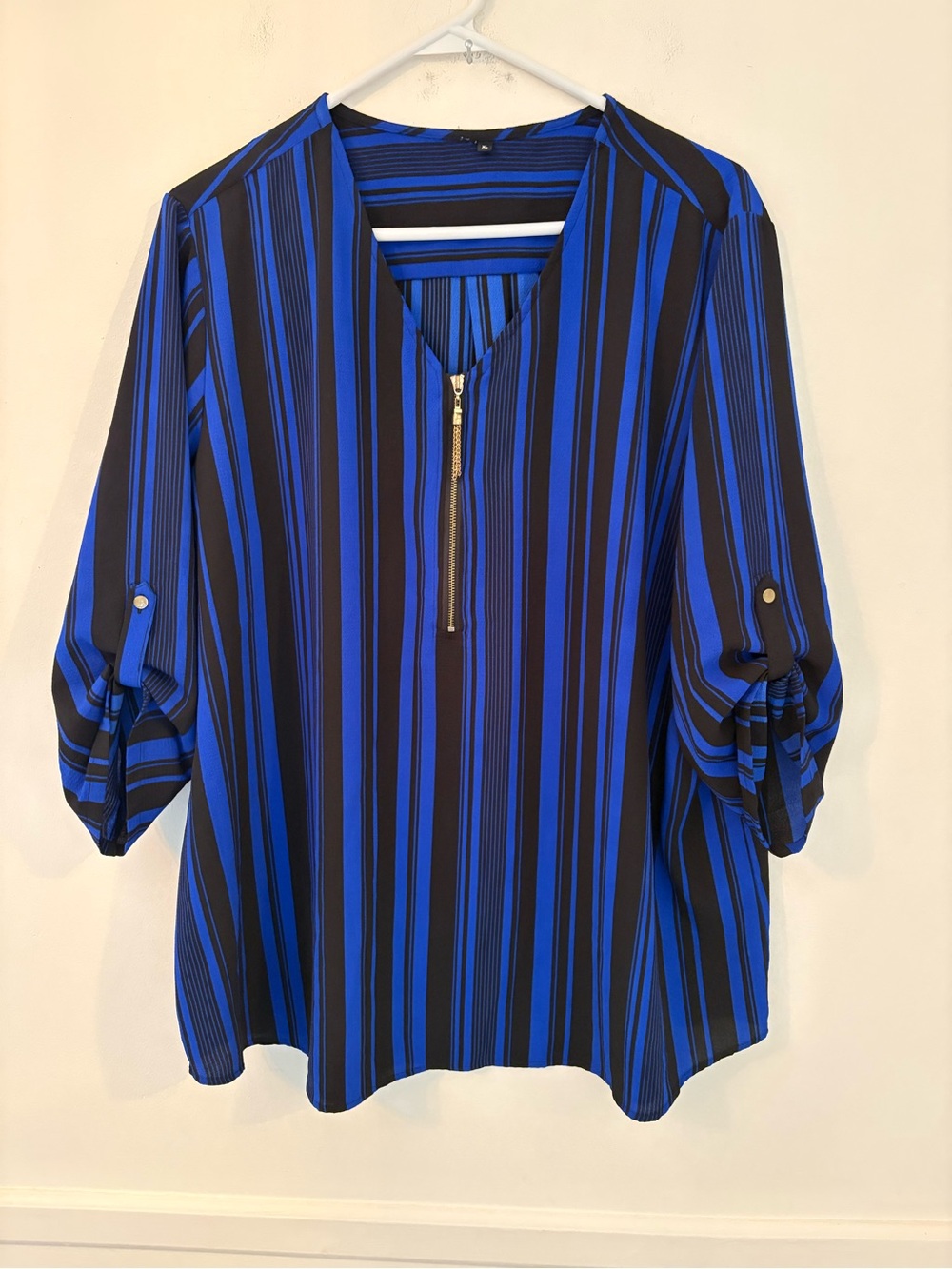 Women’s Blouse -Blue w Black Stripe -Zipper Front-Tab Sleeves-Sz XL